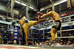 Coup de pied Bangla boxing stadium - Patong Beach - Phuket