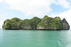 Formations rocheuses de la baie de Phang Nga