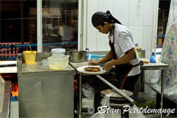 Préparation des pizzas - Pizzeria hut - Patong Beach